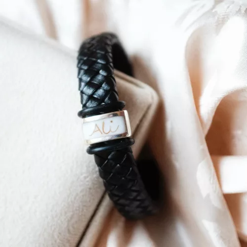 Anyatejes babahajból karkötő apáknak