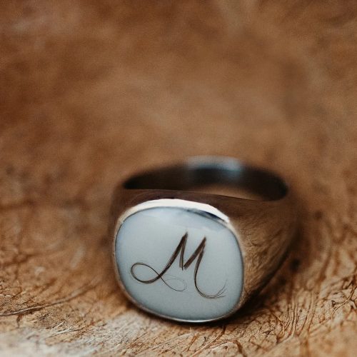 Entity Great gold ring - mother's milk or baby hair ring