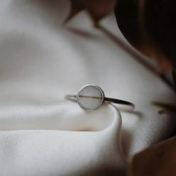   Spirit - Kör alakú 14k arany gyűrű - anyatejes vagy babahajas
