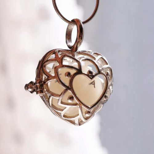 Noble Heart  - Szív alakú gyöngykehely anyatej gyönggyel - 925 ezüst