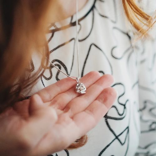 Shell Cutie - Csiga alakú nyitható ezüst medál 6 mm gyönggyel